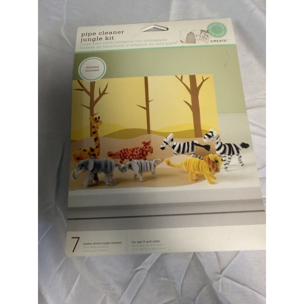 Martha Stewart Pipe Cleaner Jungle Arts Craft Kit Makes 7 Animals Diorama Sealed